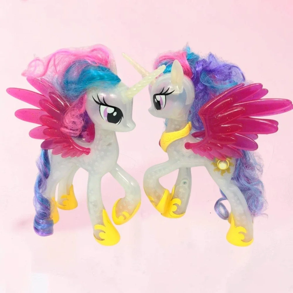 Hasbro My Little Pony Princess Celestia 2017 Glitter Wings Figure Set of 2 E0190